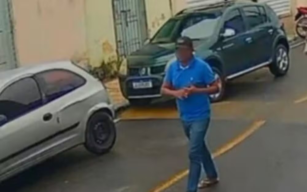 Homem finge que vai comprar casa e furta idosa em Malhador