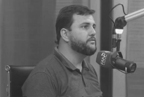 Marcos Oliveira diz que irá judicializar matéria da Realce, mas leitor lembra deputado que revista está correta