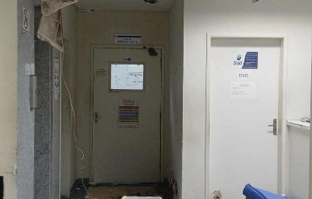 Teto de ala do Hospital Universitário de Aracaju desaba parcialmente