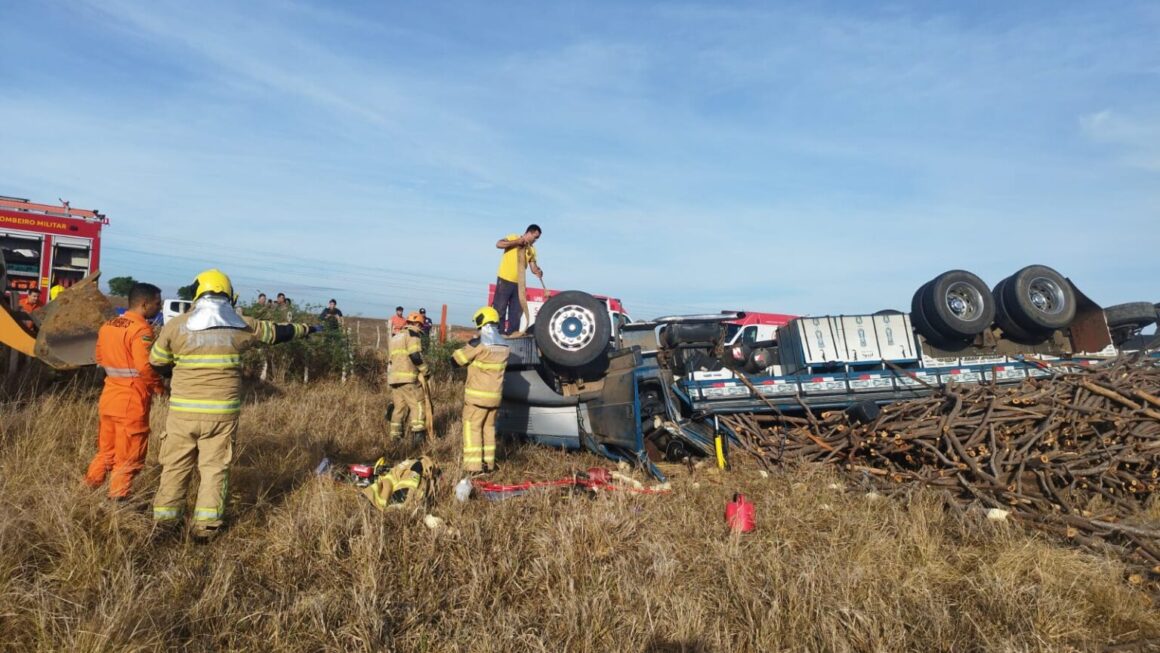 Uma pessoa morre e duas ficam feridas após acidente na SE-230