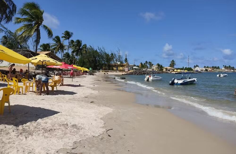 Governo de Sergipe firma acordo com MPF para regularização da ocupação da Praia do Saco