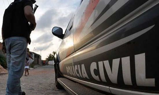 Homem é morto com golpes de arma branca; irmão é preso suspeito do crime