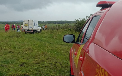 Corpo de idoso é encontrado em área de pântano em Pacatuba