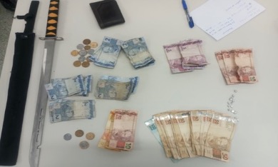 Mulher suspeita de roubo é detida pela GMA na Orla de Atalaia