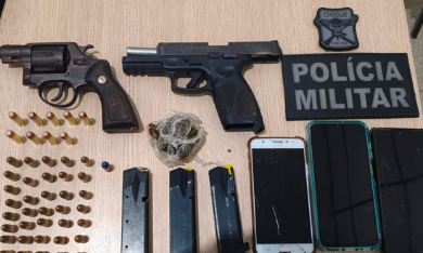 Polícia apreende armas, drogas e prende homens por homicídio em Socorro