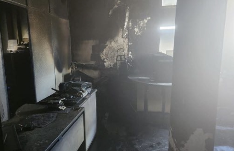 Incêndio atinge prédio anexo ao Ciosp na Avenida São Paulo em Aracaju